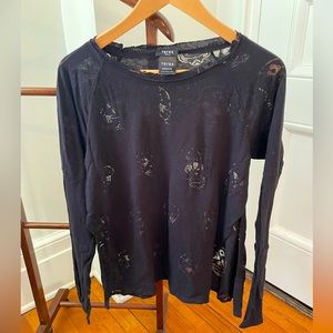 Terez skull burnout long sleeve size M